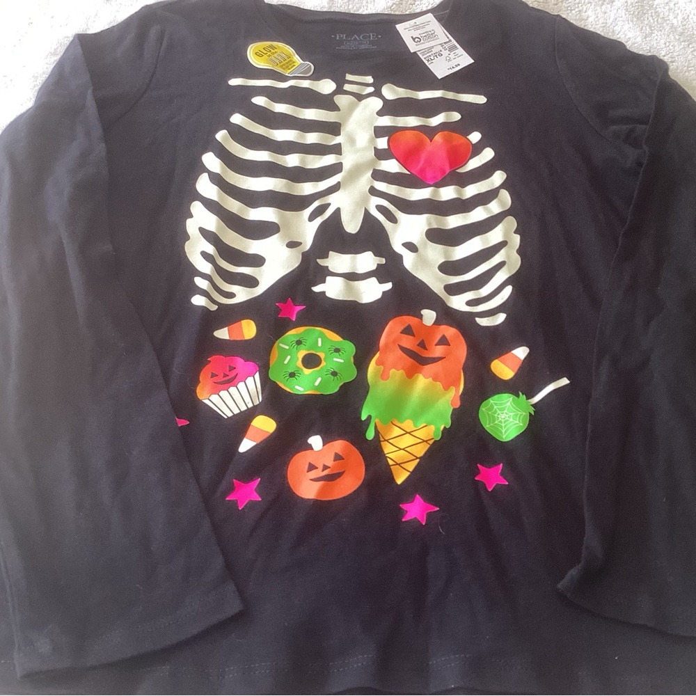 Shirt - Picture 4 of 6